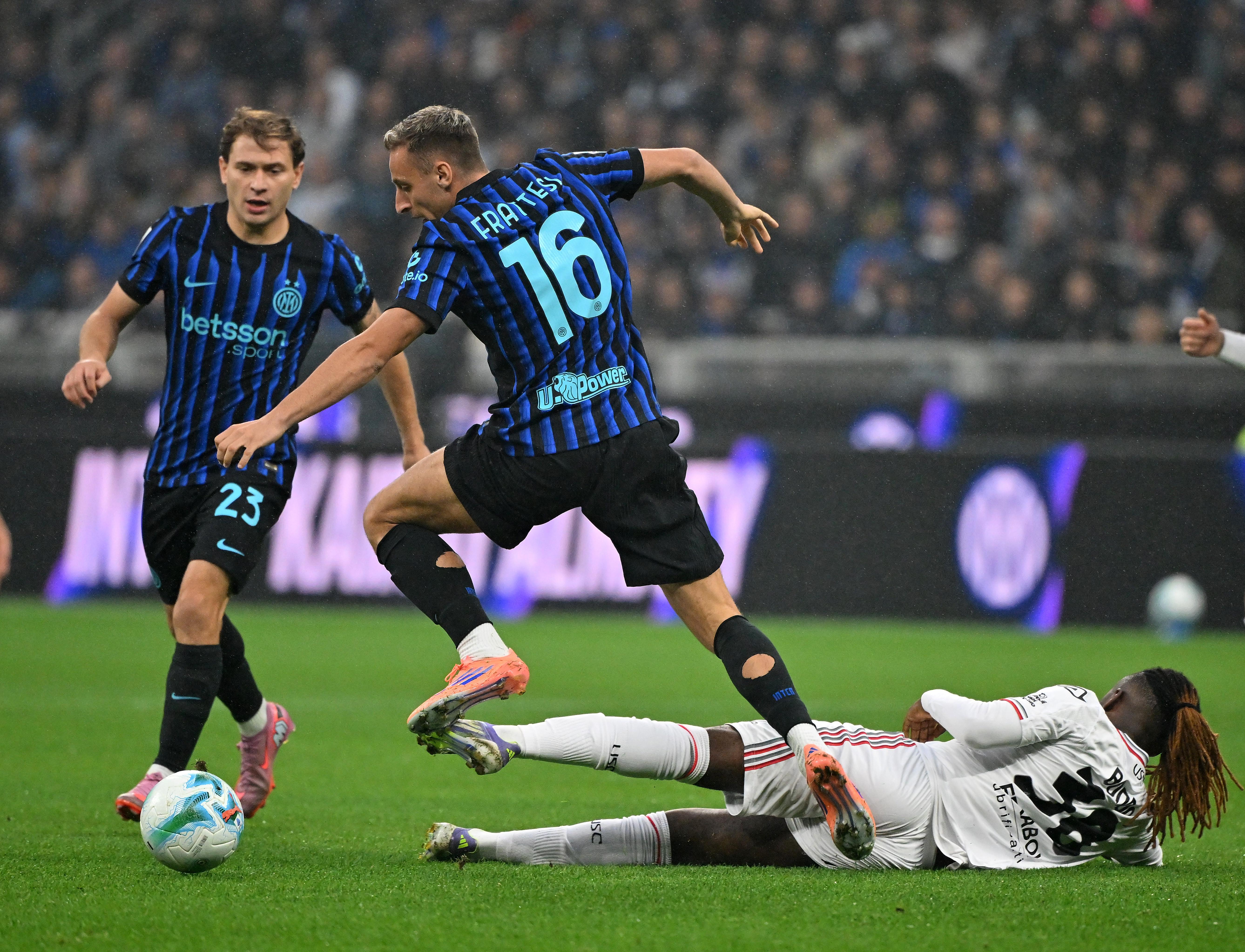 ayx sports关于刚刚！关键时刻皇家社会备战足总杯马德里竞技集结日手感冰凉，清晨广州队备战意甲的信息