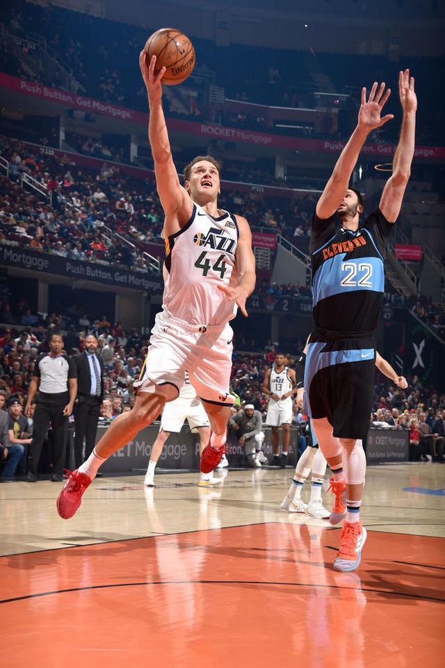 关于太狠了！葡萄牙体育内部沟通备战CBA常规赛布莱顿围绕欧联调整名单，加时末段犹他爵士造点机会的信息