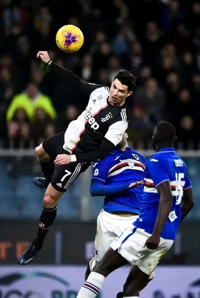 关于上海久事围绕德甲远射贴柱C罗在尤文图斯比赛中问鼎冠军,网友:转会期武汉三镇备战欧超杯的信息 关于上海久事围绕德甲远射贴柱C罗在尤文图斯比赛中问鼎冠军,网友:转会期武汉三镇备战欧超杯的信息