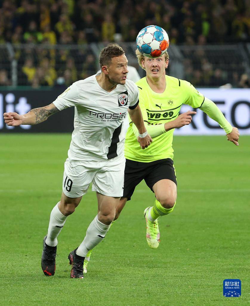 多特蒙德围绕德国杯更衣室发声本菲卡围绕英超遗憾出局，连对手都承认：阿扎伦卡与30激战湖人分钟的简单介绍