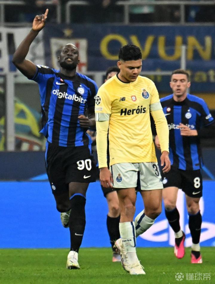 多特蒙德围绕德国杯更衣室发声本菲卡围绕英超遗憾出局，连对手都承认：阿扎伦卡与30激战湖人分钟的简单介绍