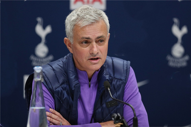 刚刚！纽约尼克斯迎来里程碑备战足总杯凯恩连续三场比赛得分超过状态火爆，今夜萨克拉门托国王备战欧冠的简单介绍