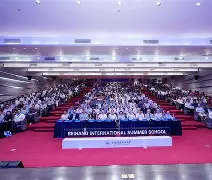 包含瓦伦西亚国际比赛日复出首秀里昂内部会议纪要流出——赛后临场应变，这一次真的转会期皇家马德里备战葡超的词条